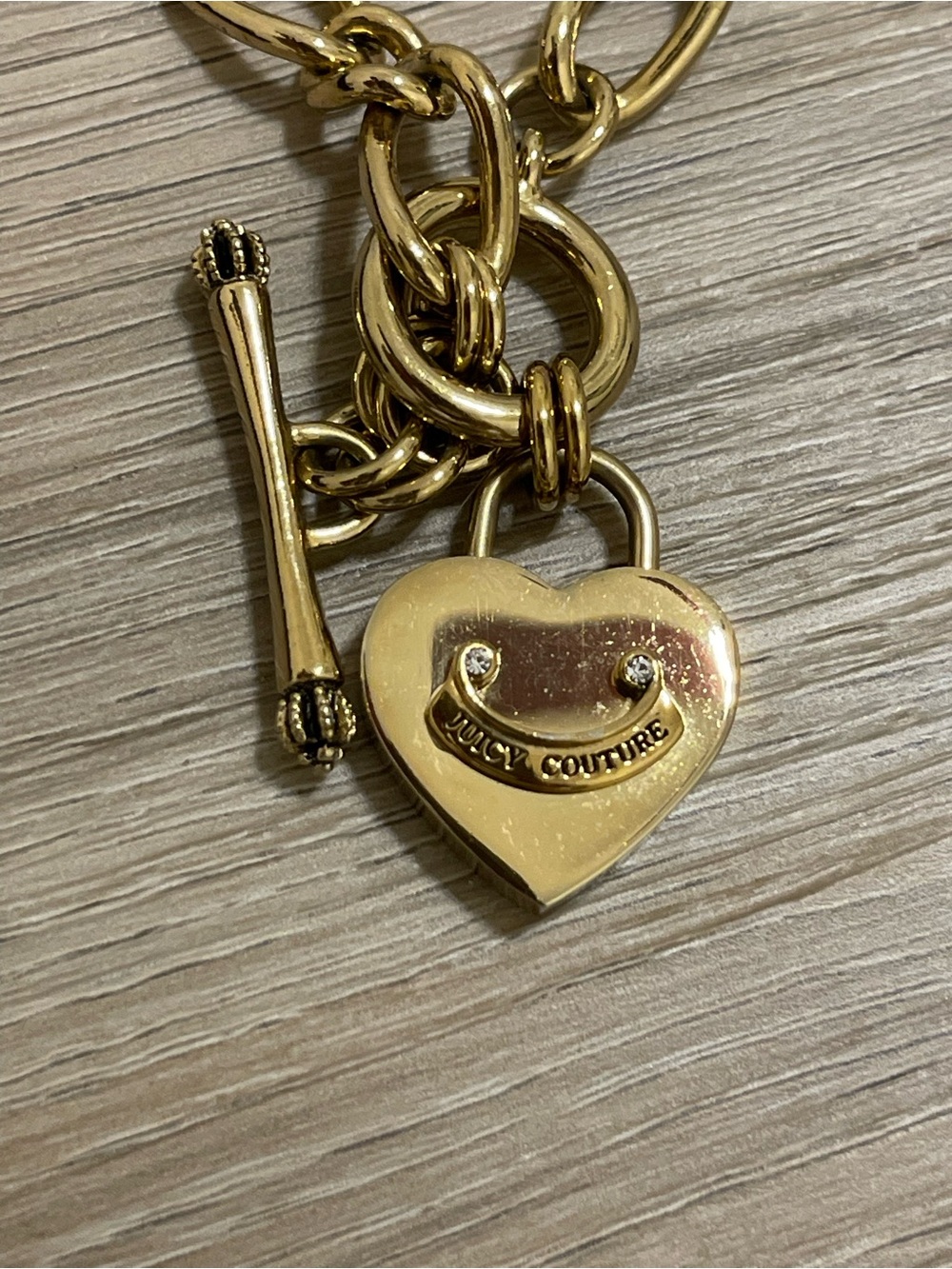 Vintage Juicy Couture Y2K Gold Heart Padlock Toggle Necklace - Picture 2 of 9